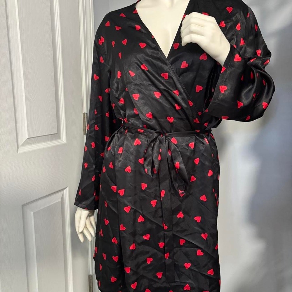 Morgan Taylor Black Robe With Red Hearts